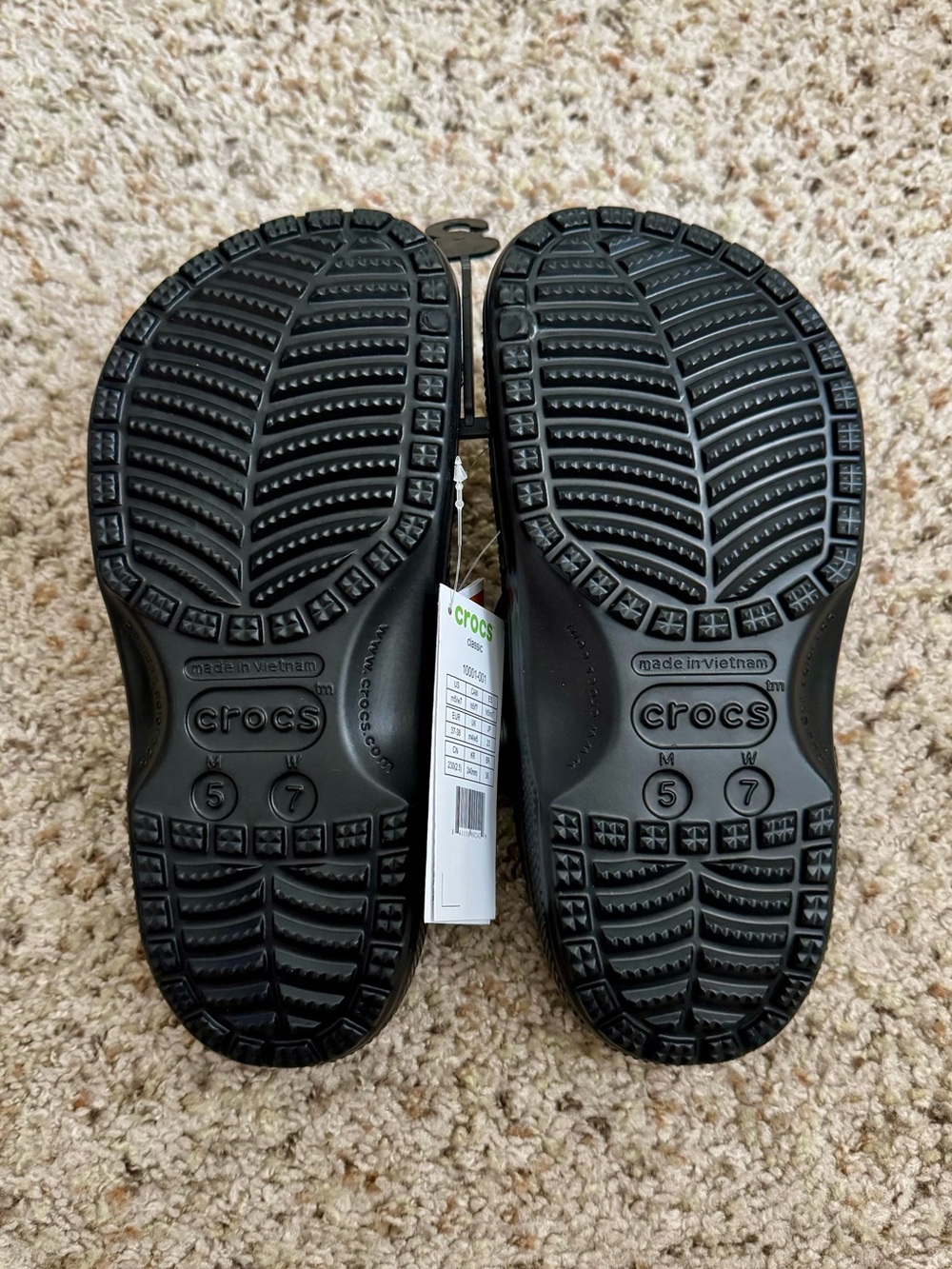 CROCS Classic Clog - Black - Picture 3 of 6